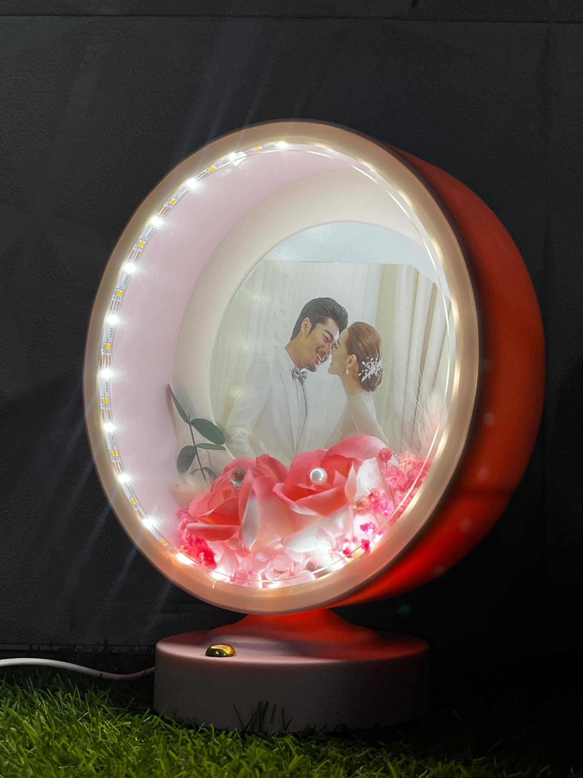 Round Personalized Acrylic LED Lamp with Photo Print – Pink Base Night Light