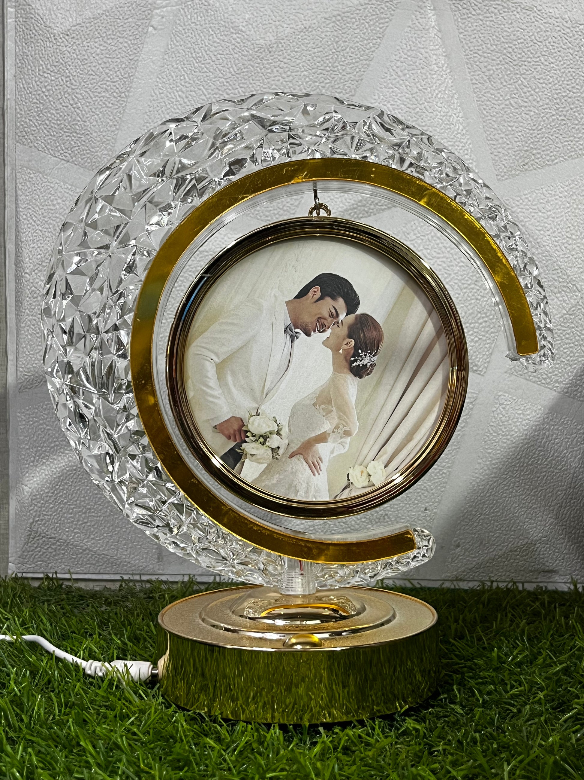 Personalized Acrylic LED Lamp with Photo Print – Golden Base Night Ligh